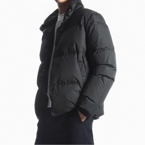 COS Men’s Short Puffer Jacket (S)